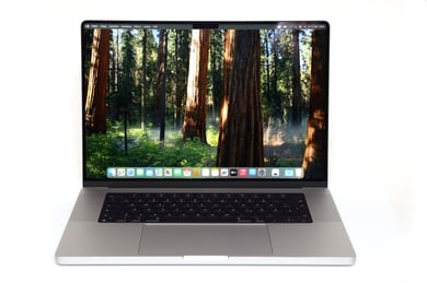 Apple MacBook Pro (2023) | 16" | M3 Pro | 18 GB RAM | 500GB SSD | Silber