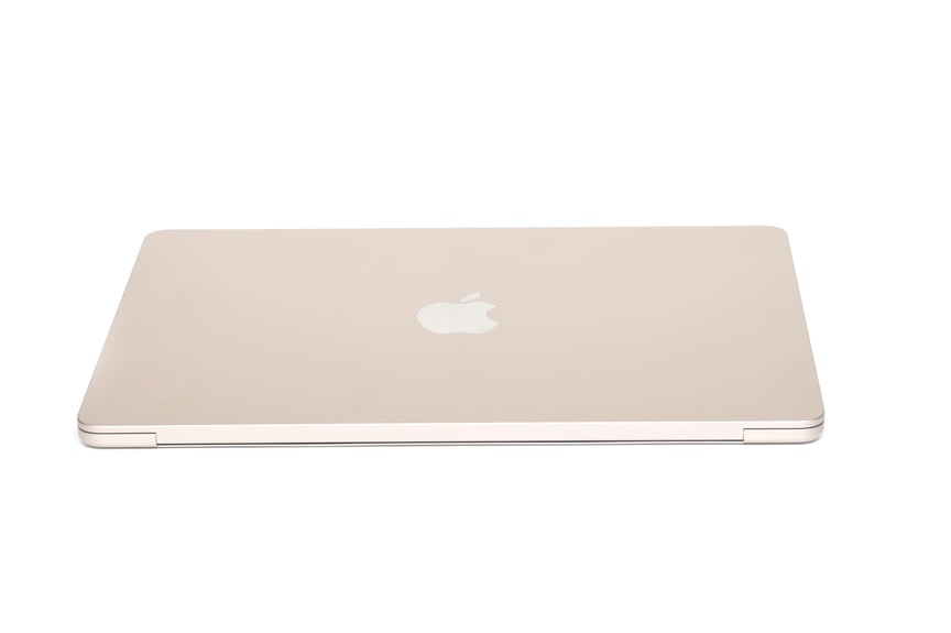 Apple MacBook Air (2022) | 13,6" | M2 | 24GB RAM | 1000GB SSD | Polarstern