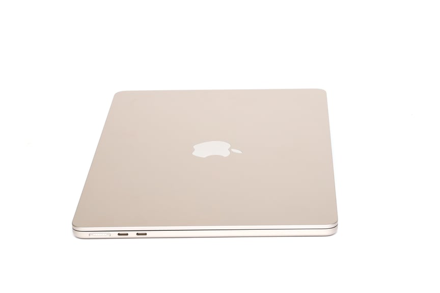 Apple MacBook Air (2022) | 13,6" | M2 | 24GB RAM | 1000GB SSD | Polarstern