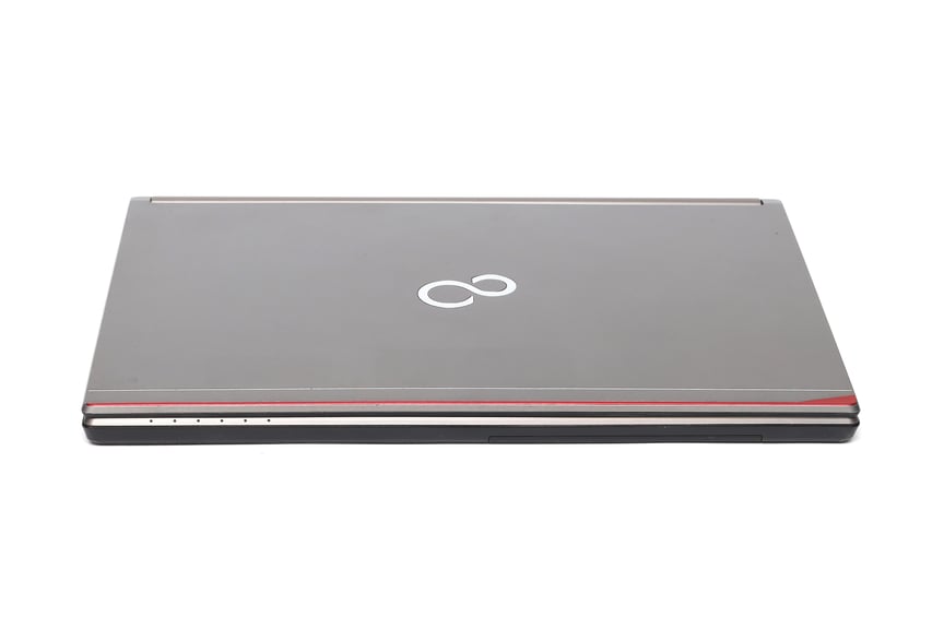 Fujitsu LifeBook E746 | 14" | i5-6300U | 8 GB RAM | 256 GB SSD